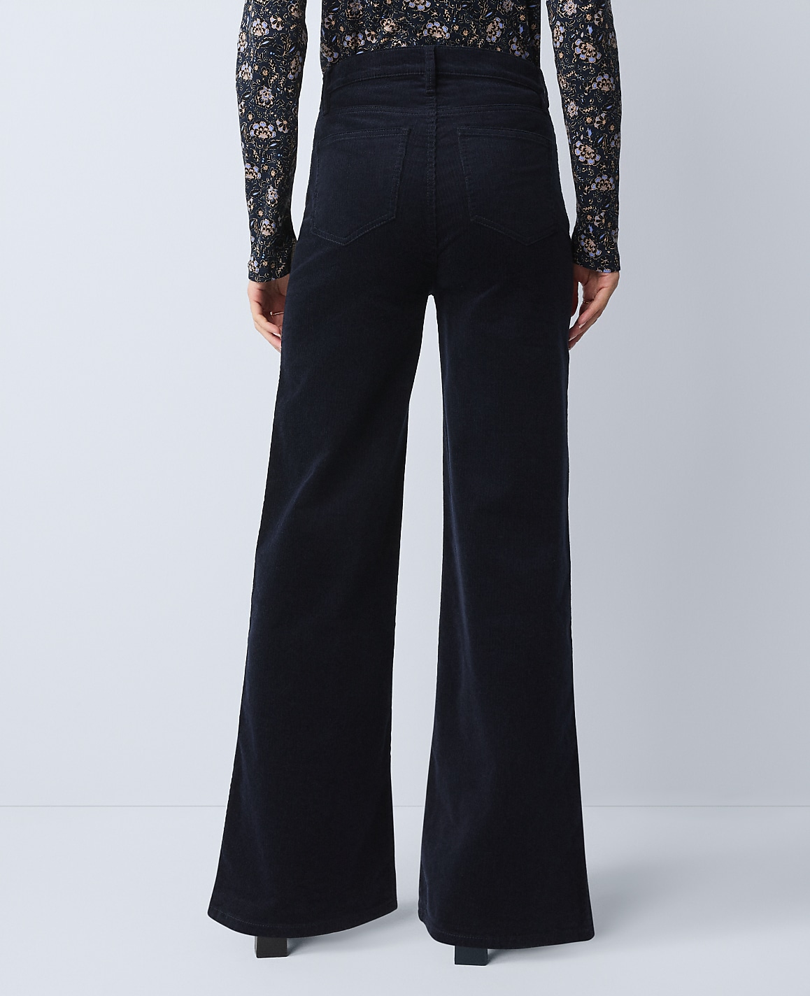 Weekend Wide-Leg Corduroy Pant