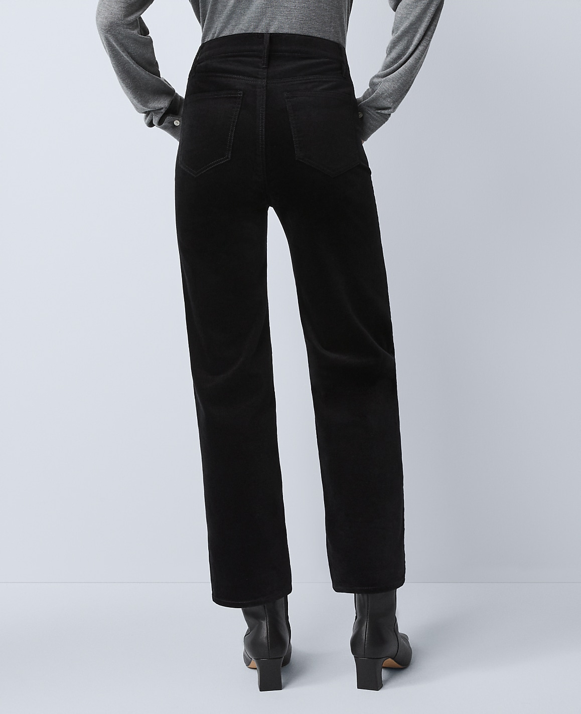 Weekend Stretch Velvet Pant