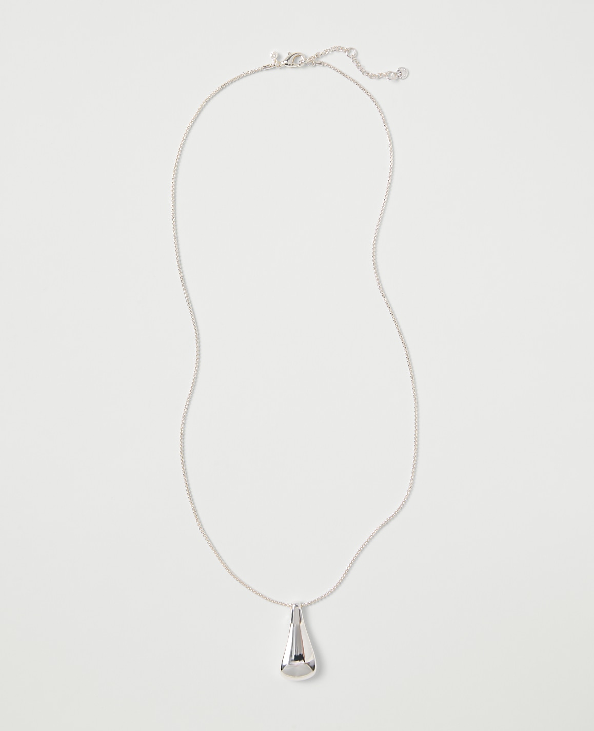 Metal Pendant Necklace