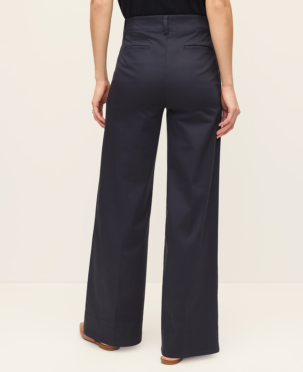 The Modern Wide-Leg Pant