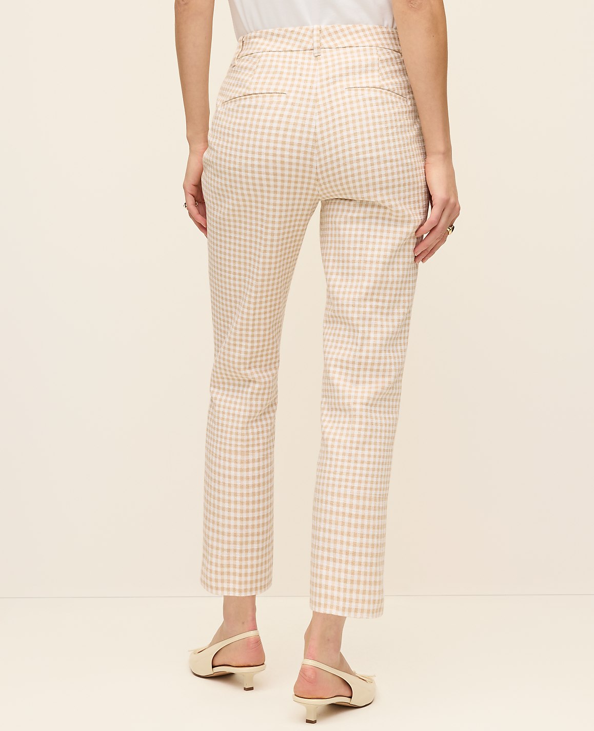 The Cotton Crop Pant in Gingham &mdash;&nbsp;Curvy Fit