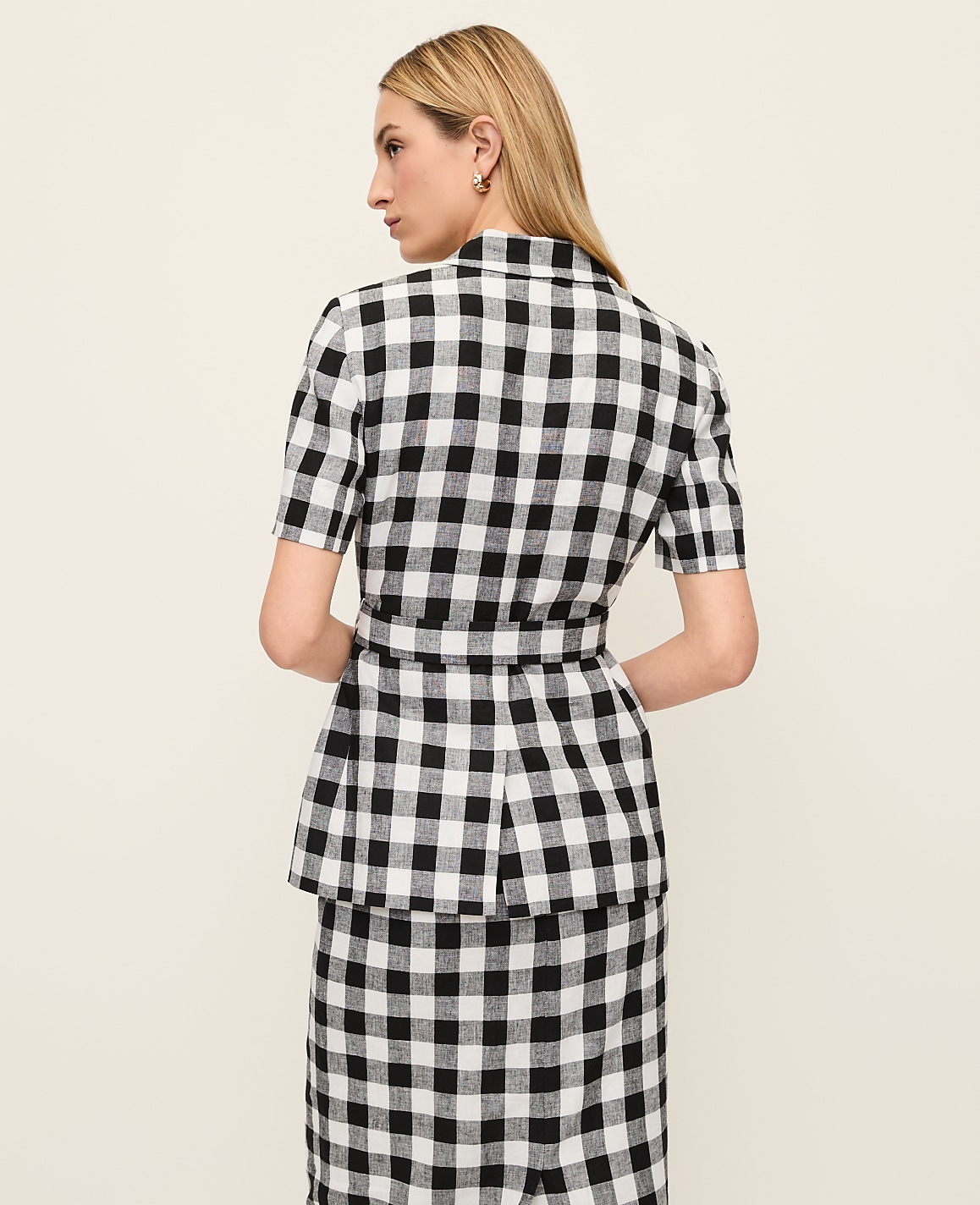The Petite Belted Greenwich Blazer in Gingham Linen Blend
