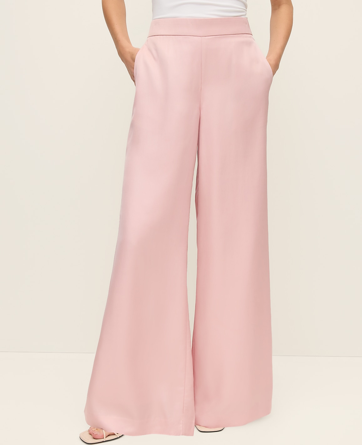 The Easy Wide-Leg Pant