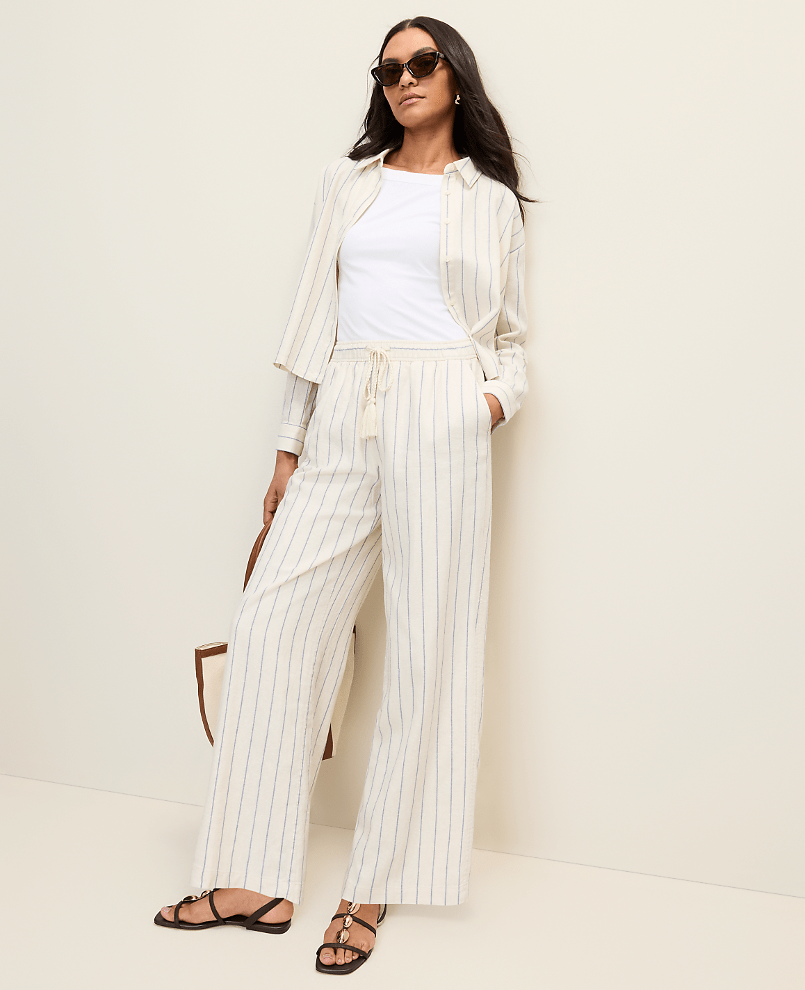 Petite Weekend Striped Easy Fit On Wide-Leg Pant in Linen Blend
