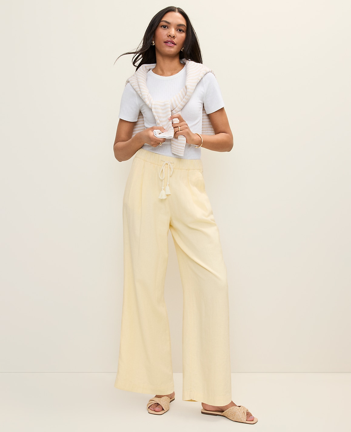Petite Weekend Easy Fit Wide-Leg Pant in Linen Blend