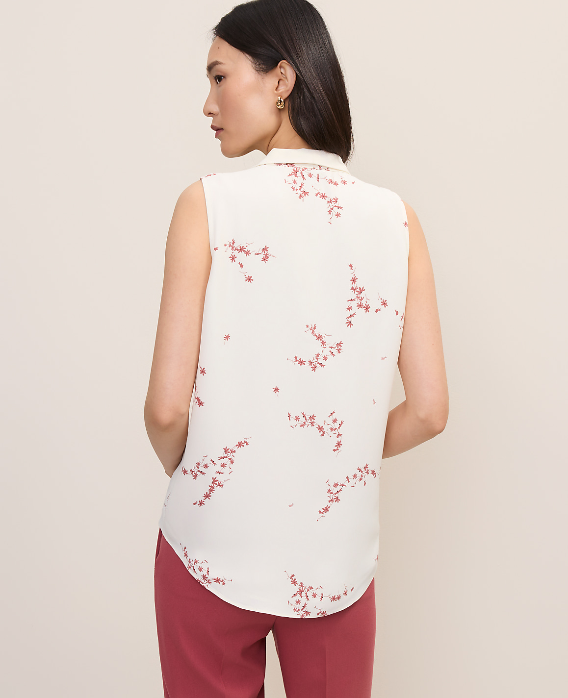 Floral Bow Neck Shell