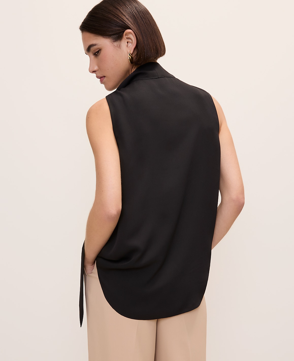Bow Neck Shell