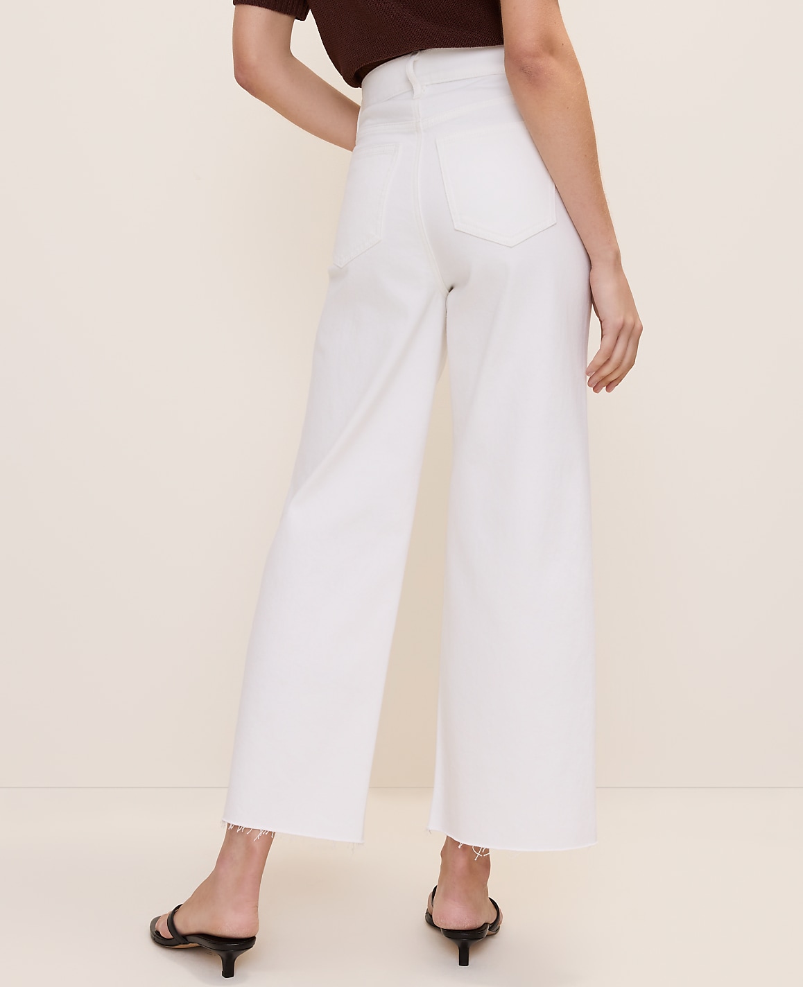 The Wide-Leg Crop Jean