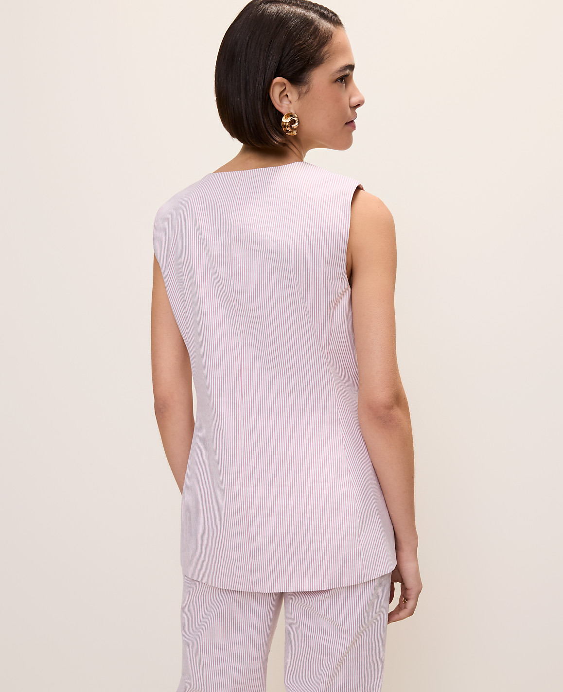 The Long Crew Neck Vest in Seersucker