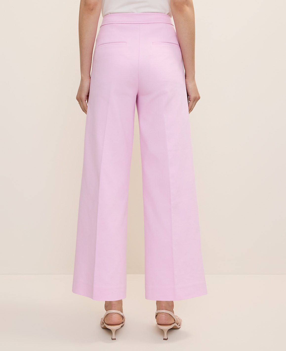 The Grace Straight Pant &mdash; Curvy Fit