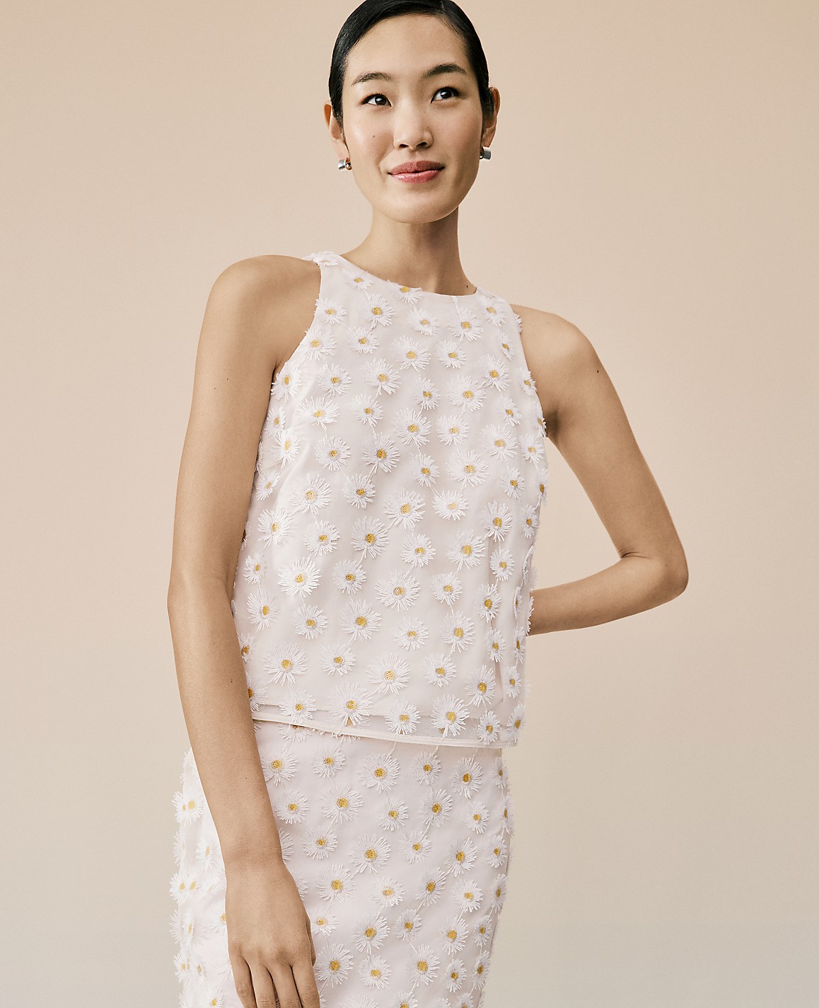Petite Daisy Appliqu&eacute; Halter Top