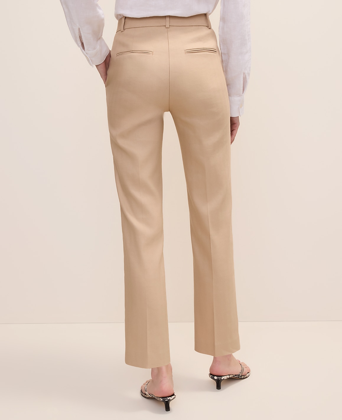 The Petite Everyday Ankle Pant in Linen Blend