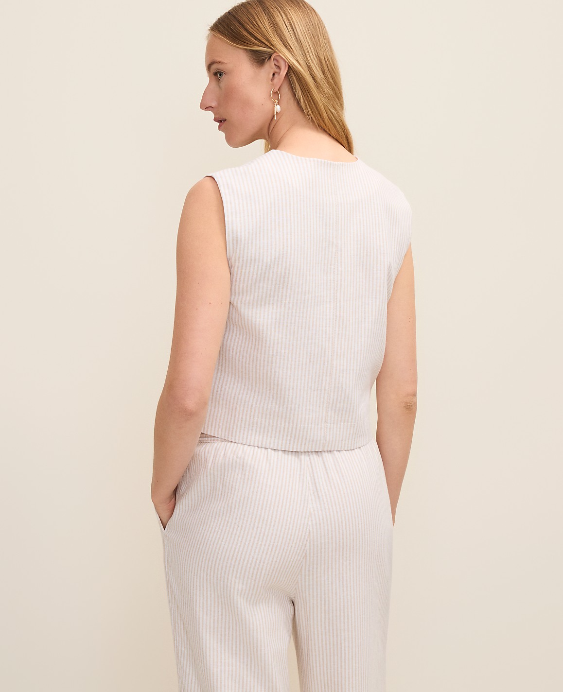 Petite Weekend Striped Vest in Linen Blend