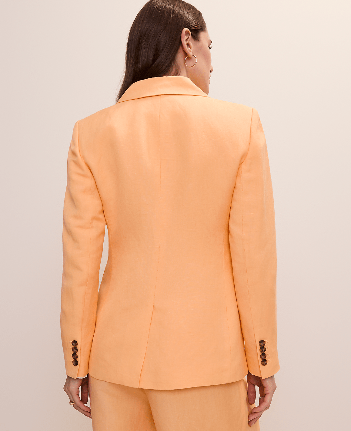 The Cutaway Blazer in Linen Blend