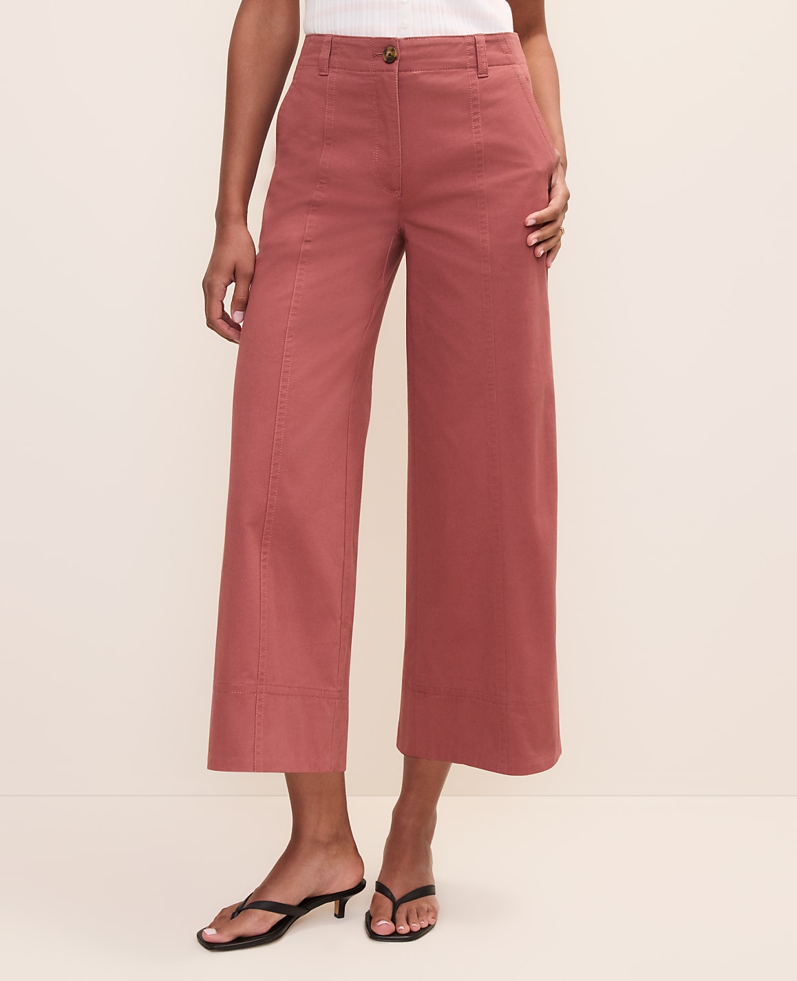 Weekend Wide-Leg Ankle Pant