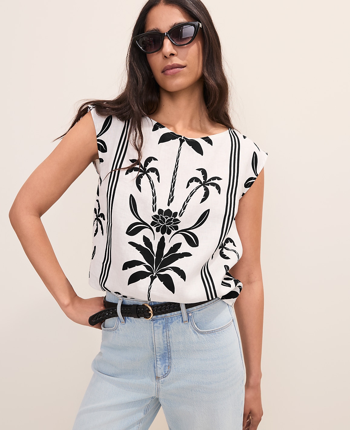 Palm Tree Crew Neck Top in Linen
