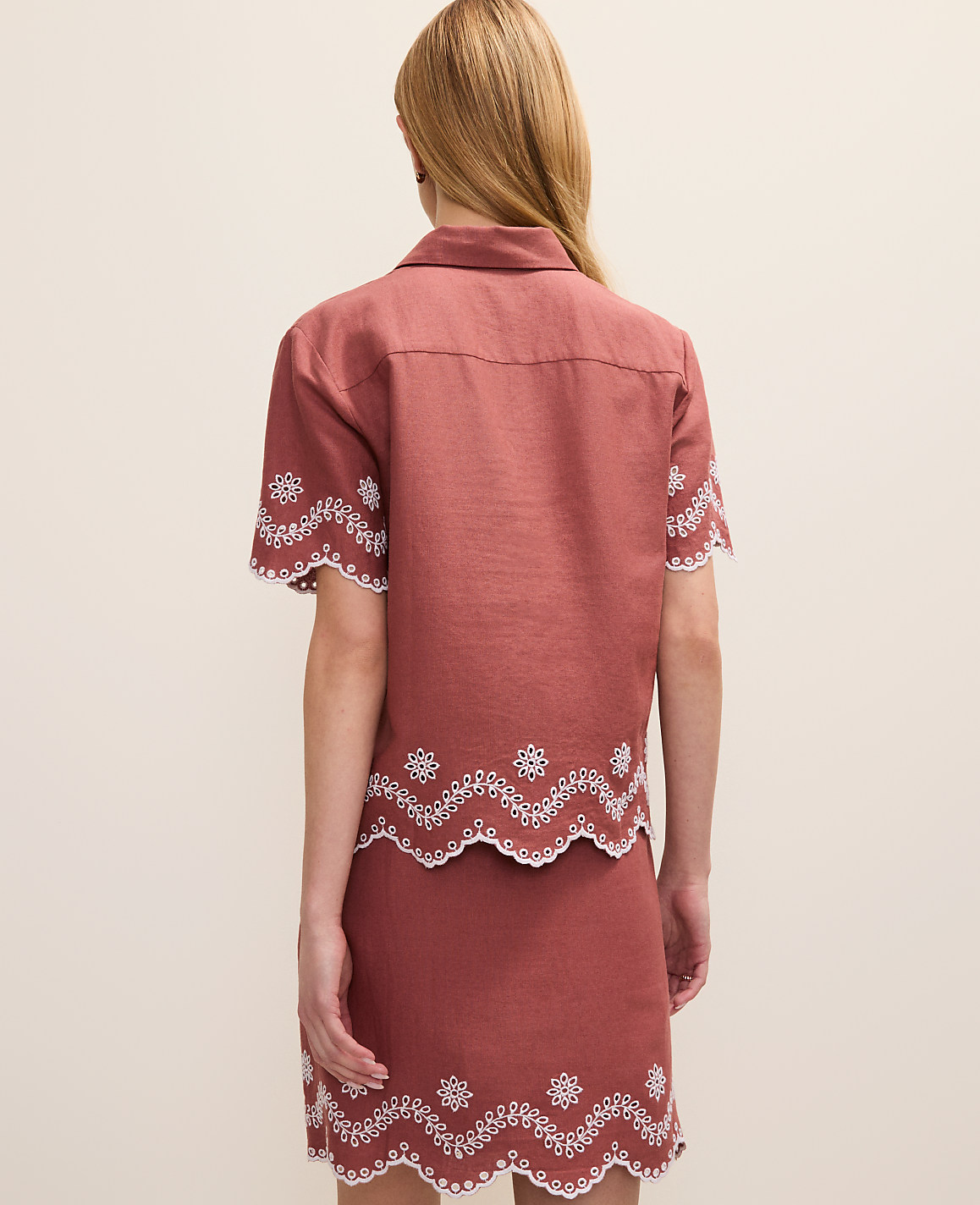 Eyelet Collared Blouse in Linen Blend