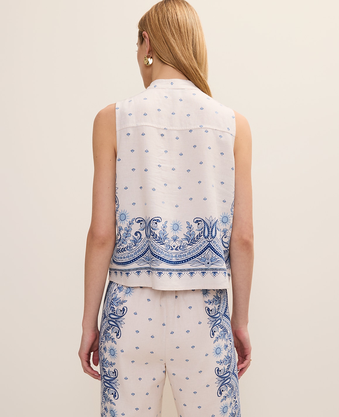 Weekend Paisley Sleeveless Shirt In Linen Blend