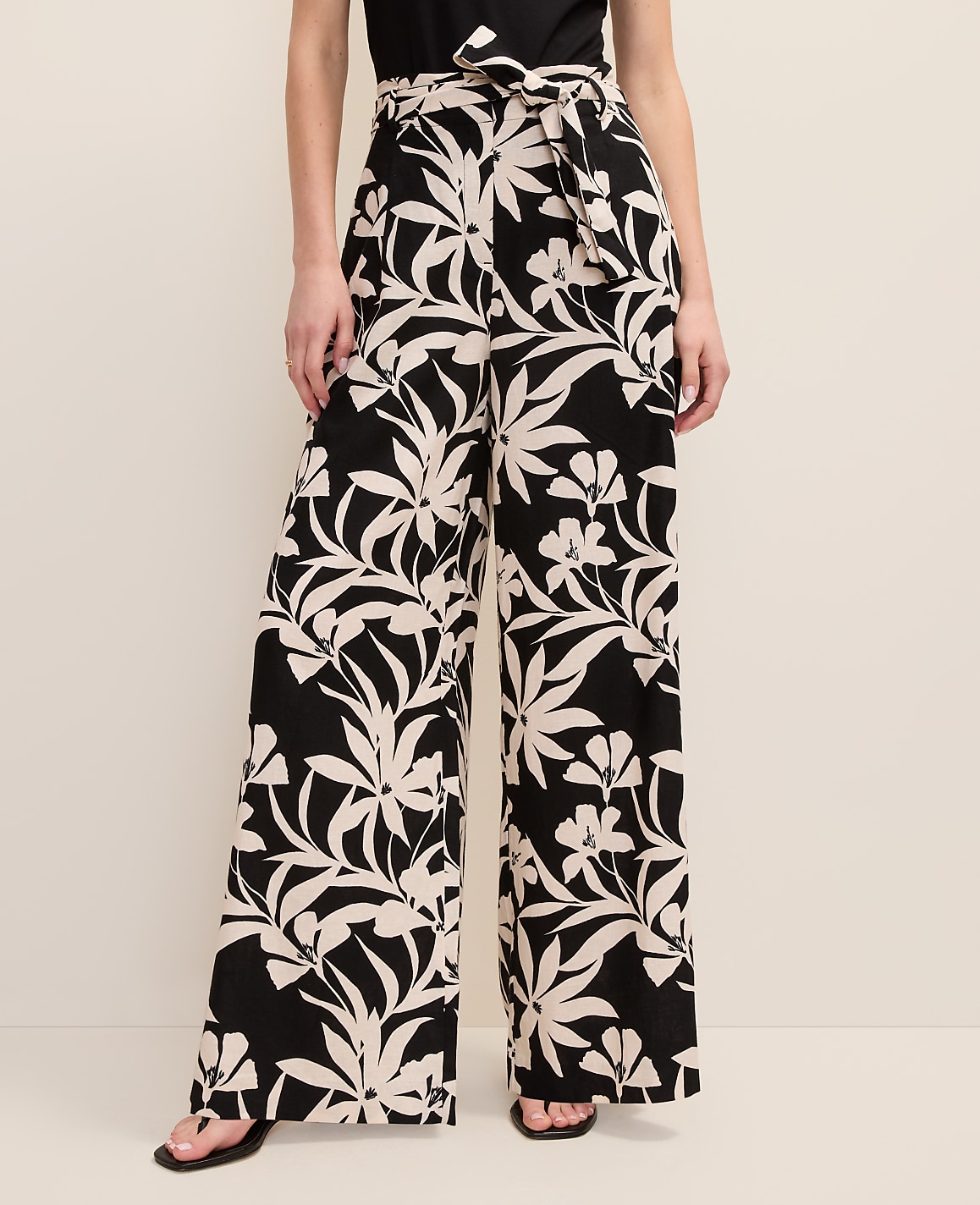The Wide-Leg Paperbag Pant in Floral Linen Blend
