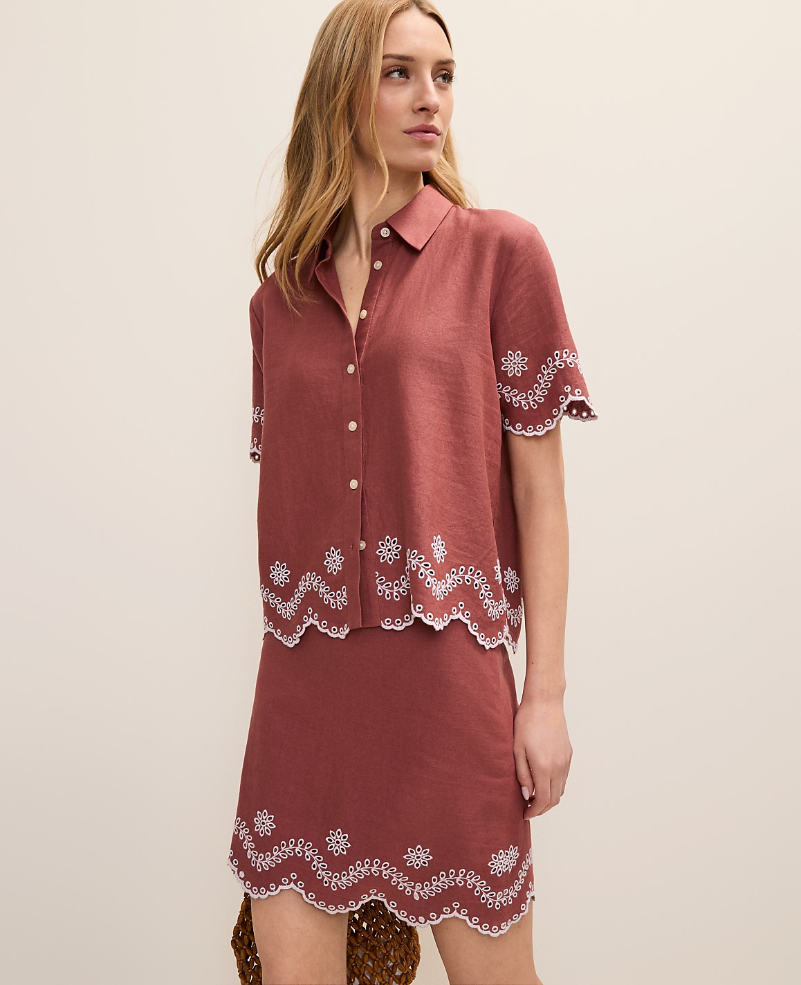 Eyelet Collared Blouse in Linen Blend