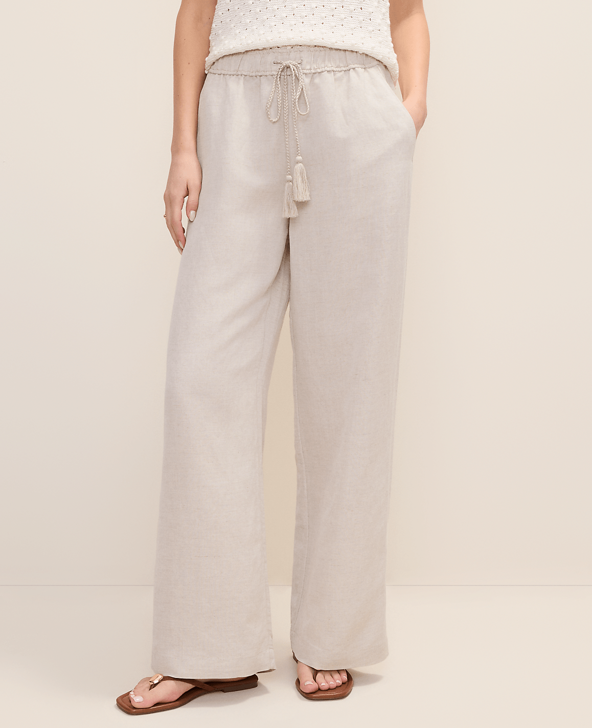 Petite Weekend Easy Fit Wide-Leg Pant in Linen Blend