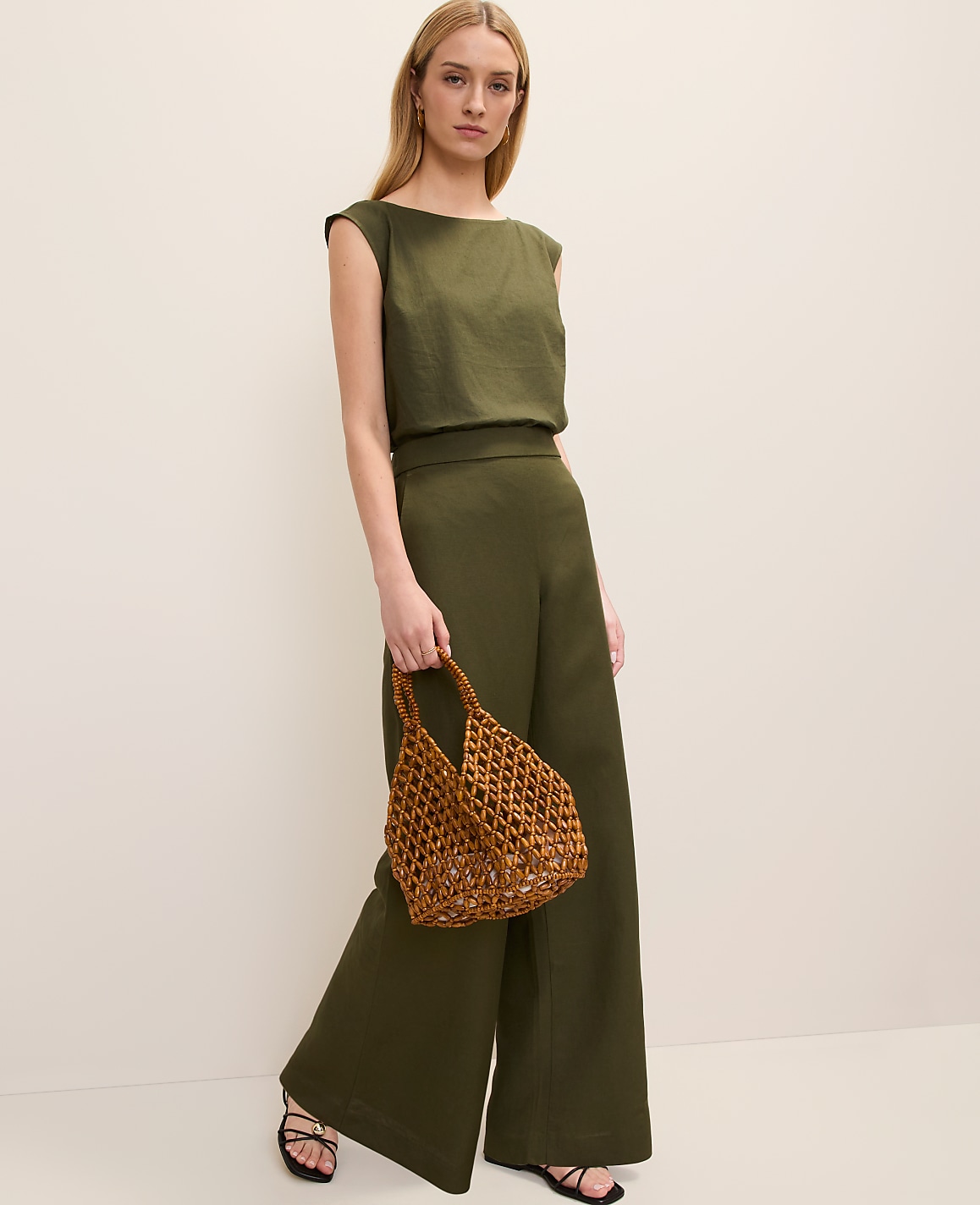 The Petite Easy Wide-Leg Pant in Linen Blend