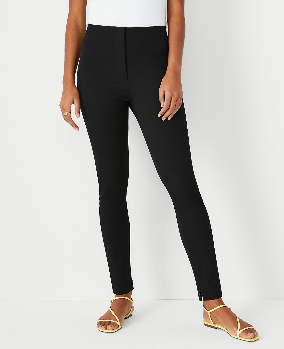 The Petite Audrey Pant in Bi-Stretch