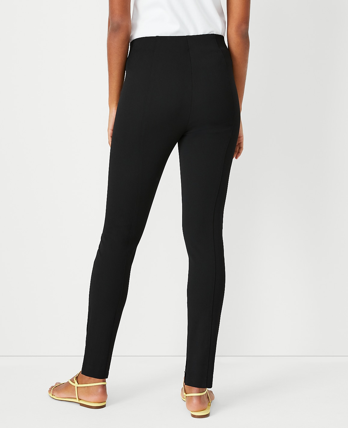 The Petite Audrey Pant in Bi-Stretch