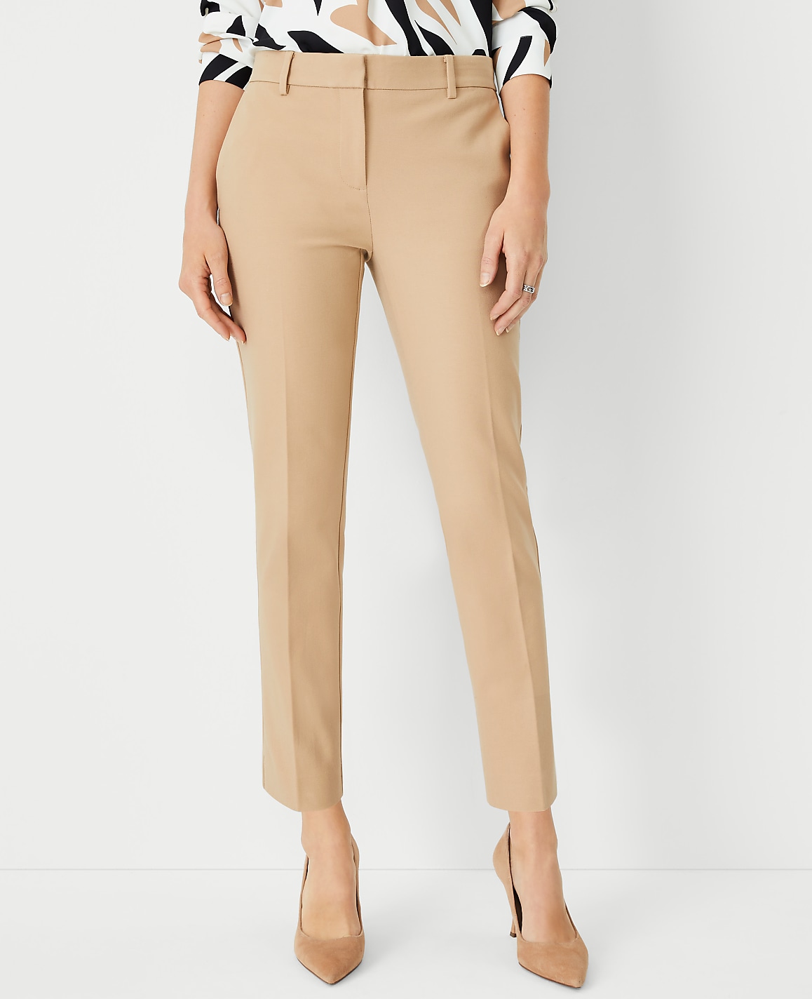 The Petite Eva Ankle Pant - Curvy Fit