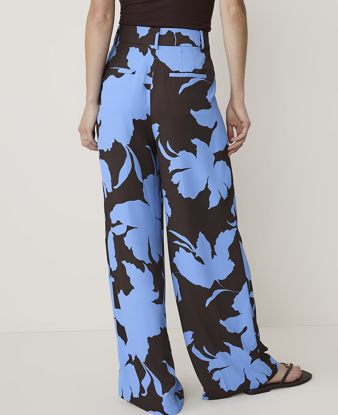 The Petite Floral Pleated Wide-Leg Pant