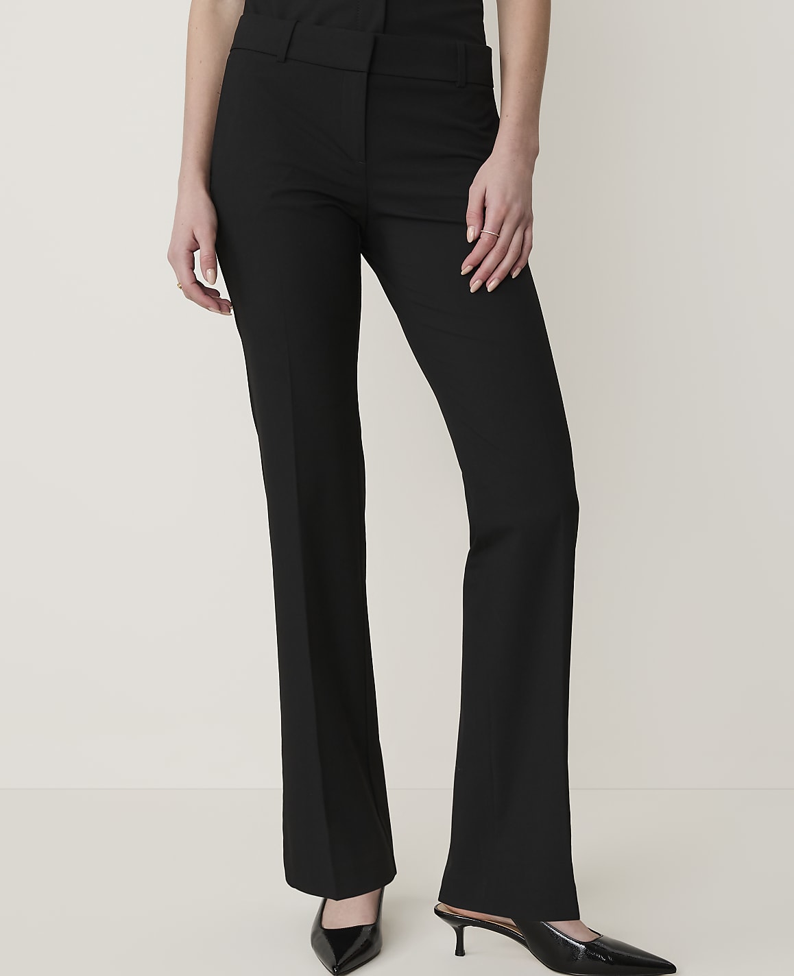 The Petite Mid Rise Trouser in Seasonless Stretch