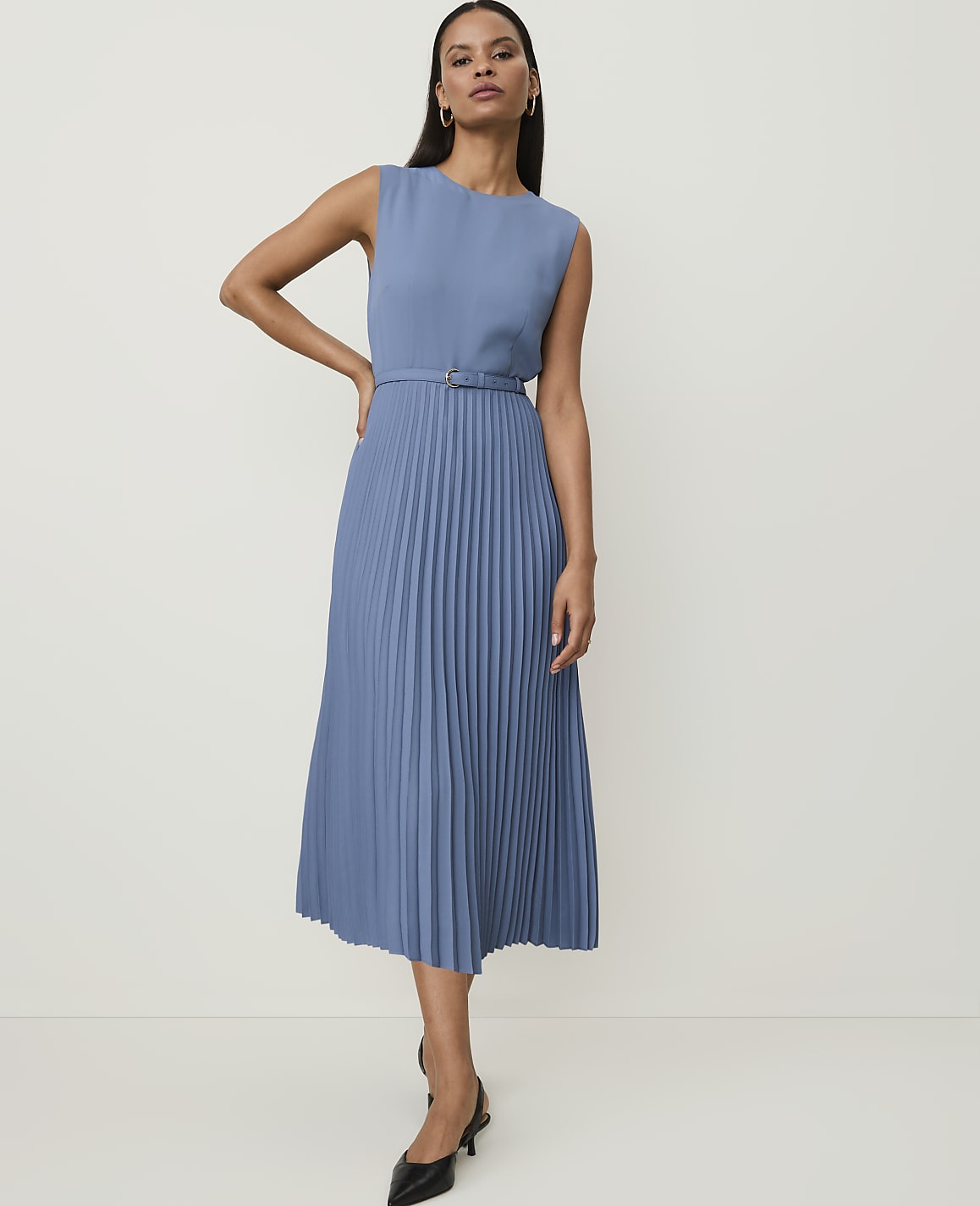 Petite Sleeveless Pleated Midi Dress
