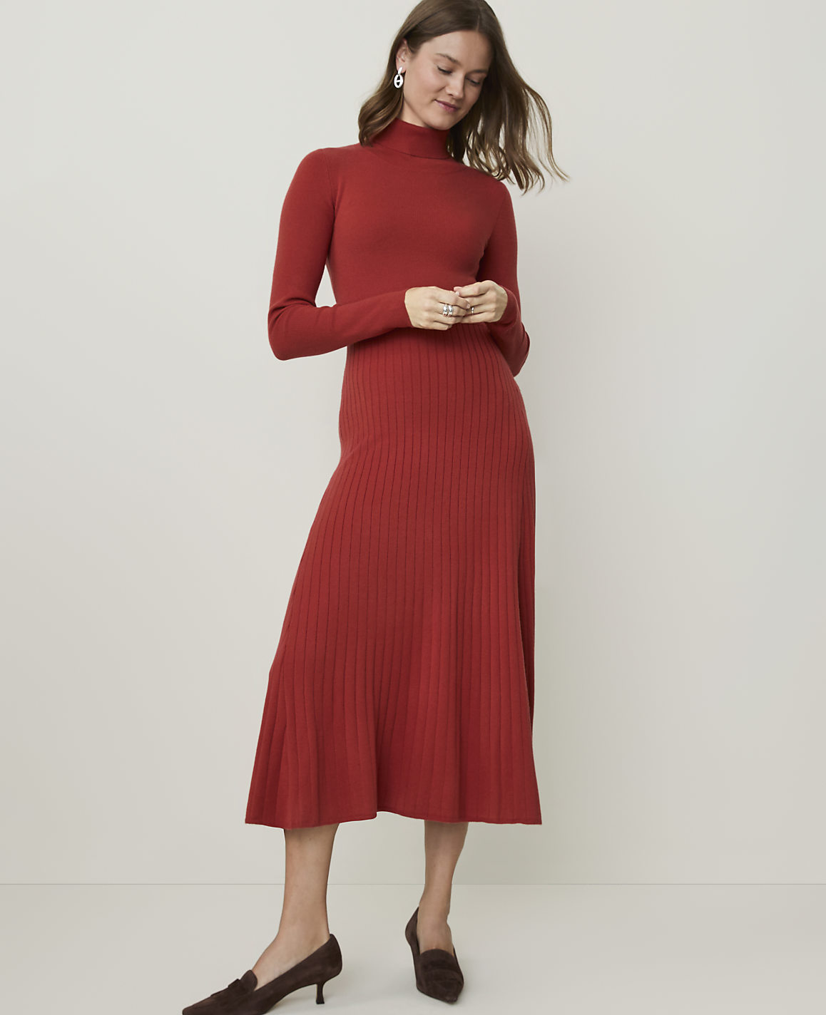 white dress shirt khaki pants Men's short sleeves linen VERBIER in Plum Purple Maxi Dress colour: plum-ruched-long-sleeve-cross-front-midi-dress linen blend keeps you Color Code:V001