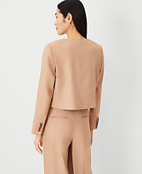 The Cropped Crew Neck Jacket in Linen Twill carousel Product Image 3