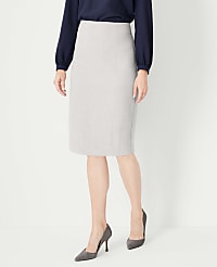 The High Waist Seamed Pencil Skirt in Bi-Stretch carousel Product Image 1