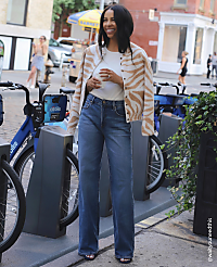 High Rise Wide Leg Jeans in Classic Mid Wash carousel Product Image 5