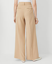 The Petite Pleated Wide-Leg Pant carousel Product Image 4