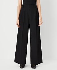 The Pleated Wide-Leg Pant carousel Product Image 1