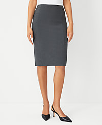 The Seamed Pencil Skirt in Seasonless Stretch &mdash;&nbsp;Curvy Fit carousel Product Image 1
