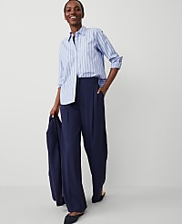 The Pleated Wide-Leg Pant in Textured Drape carousel Product Image 2
