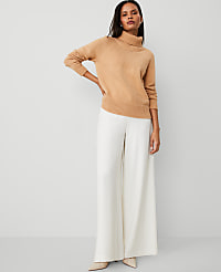 The Petite Dramatic Wide-Leg Crepe Pant carousel Product Image 2