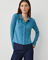 Weekend Collection Cropped Button-Down Top carousel Product Image 1