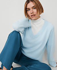 Weekend Collection Relaxed V-Neck Sweater carousel Product Image 3
