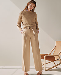 Raglan Wedge Sweater carousel Product Image 1