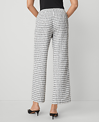 The Wide-Leg Ankle Pant in Tweed carousel Product Image 3