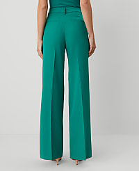 The Petite Pleated Wide-Leg Pant carousel Product Image 3