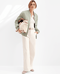 The Seamed Wide-Leg Jean carousel Product Image 1