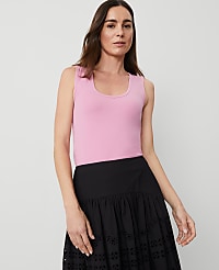 Modern Scoop Neck Tank Top carousel Product Image 1