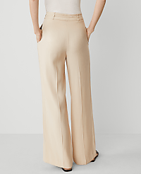 The Belted Wide-Leg Pant in Twill carousel Product Image 3