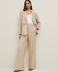 The Petite Wide-Leg Pant carousel Product Image 1